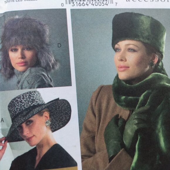 Vogue Fur Hat, Scarves and Purse Bags Sewing Pattern Winter Wear UNCUT 8141 - Picture 4 of 9